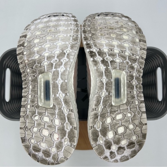 Adidas Ultraboost 19 Grey Clear Orange Size 8 - Picture 10 of 12